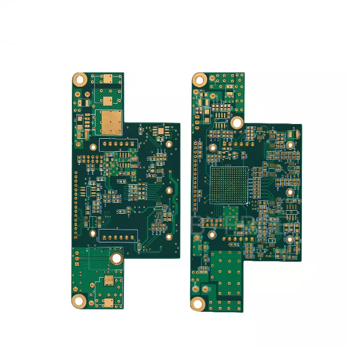 يتحكم سائل التسريب في لوحة PCB